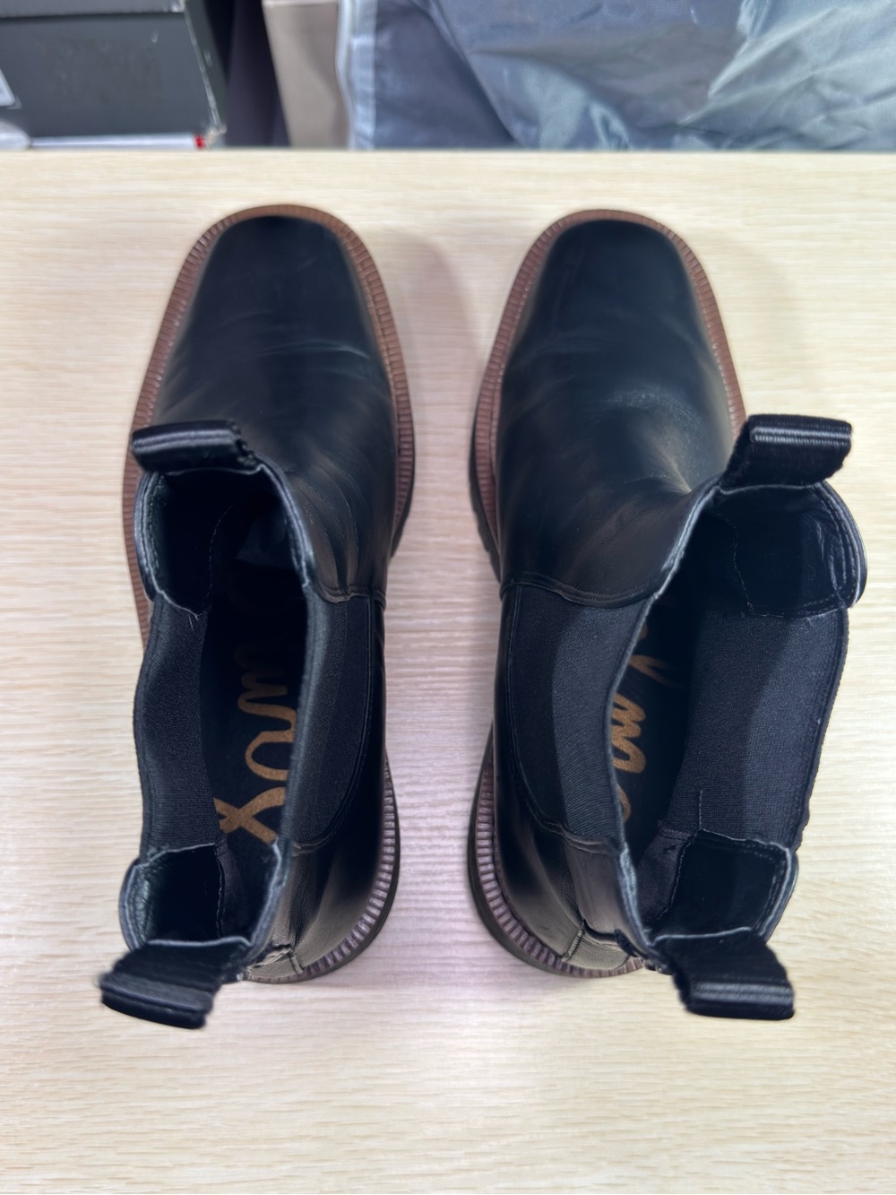 Sam Edelman Laguna Waterproof Lug Sole Black Leather Chelsea Ankle Boots Size 8 - Picture 9 of 13